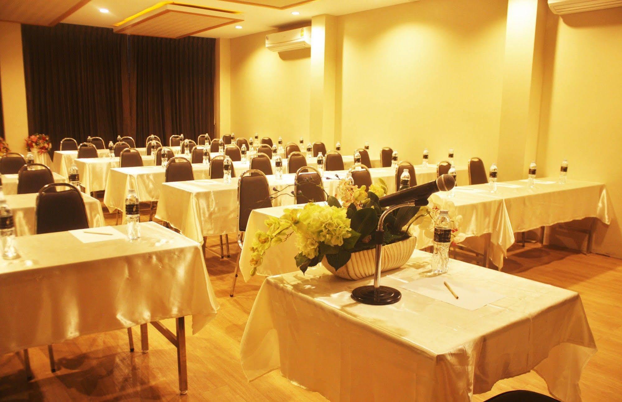 Metro Hotel&Spa Thung Song Buitenkant foto